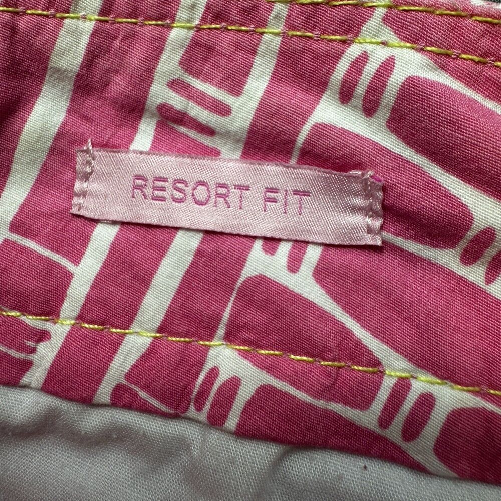 Lilly Pulitzer Resort Fit Shorts Women's 4 Pink Geo Preppy **FLAWS**READ** - Picture 11 of 16